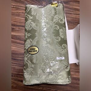 Regent Manor Tablecloth W-C Designs light green Oblong 66" x 104"